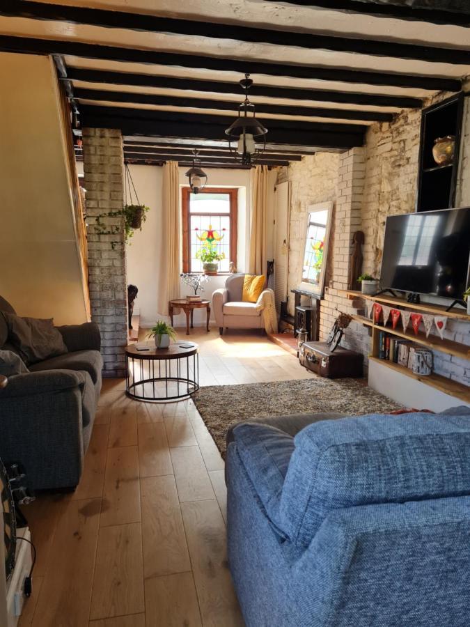 Old Road Cottage Pet Friendly Outdoors Beaches Neath Ngoại thất bức ảnh