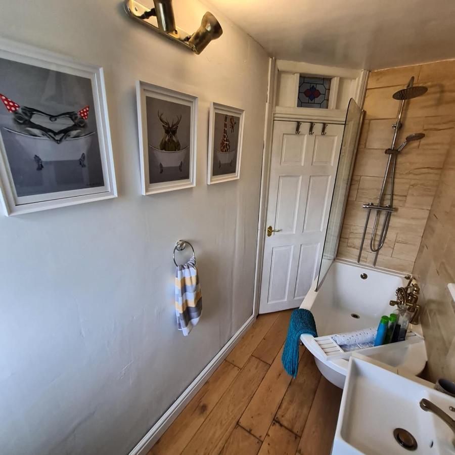 Old Road Cottage Pet Friendly Outdoors Beaches Neath Ngoại thất bức ảnh